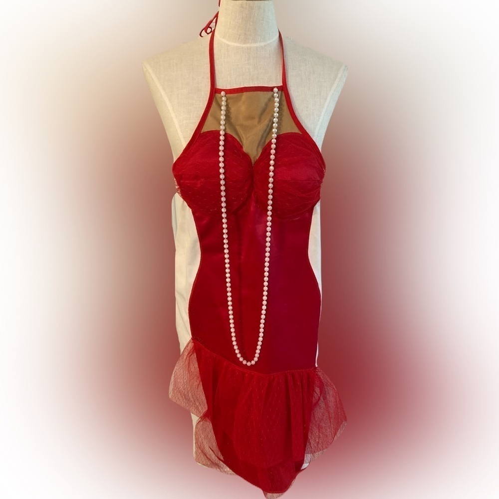 Antique/vintage apron lots of padding. Mullins Square fits like S-M